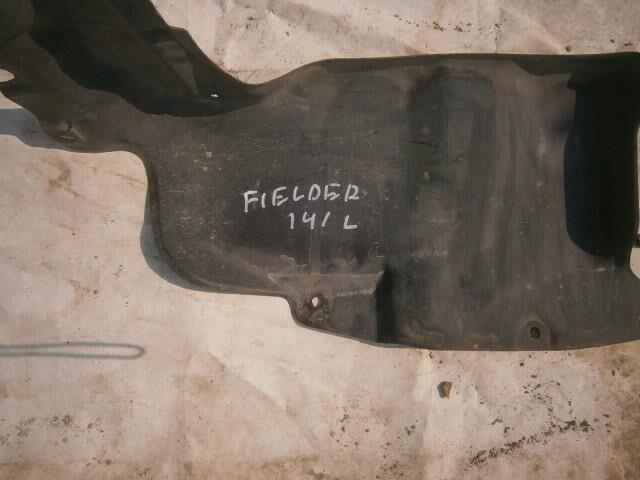 Подкрылок Тойота Королла Филдер во Владивостоке 26428