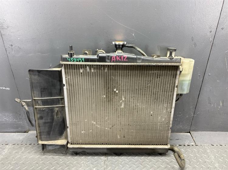 Радиатор основной Ниссан Марч во Владивостоке 459494
