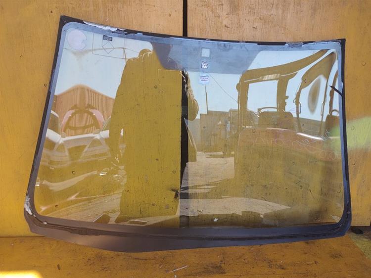 Лобовое стекло Тойота Аллион во Владивостоке 47998