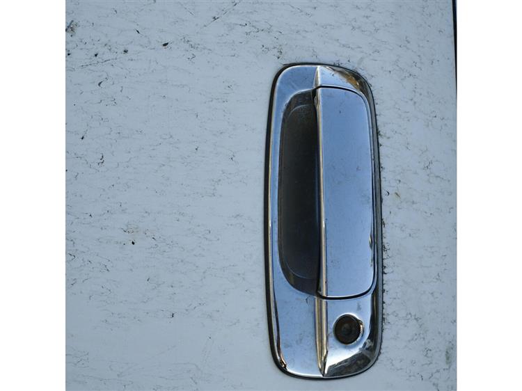 Дверь Тойота Краун во Владивостоке 94144